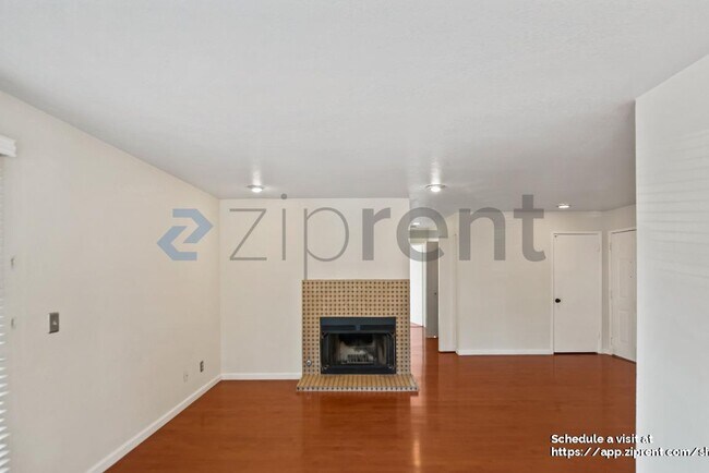 Building Photo - 16931 Sorrel Way