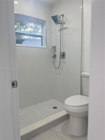 Building Photo - 3912 SW 12th Ct