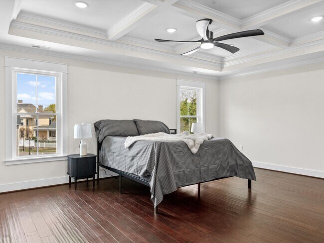 Building Photo - Modern Luxury Meets Everyday Comfort in This Stunning New 3-Bedroom Home Near Downtown!