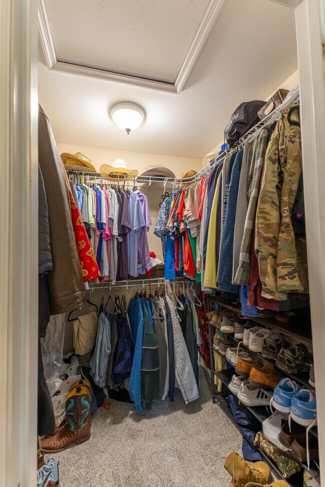 Building Photo - 314 N 2nd St