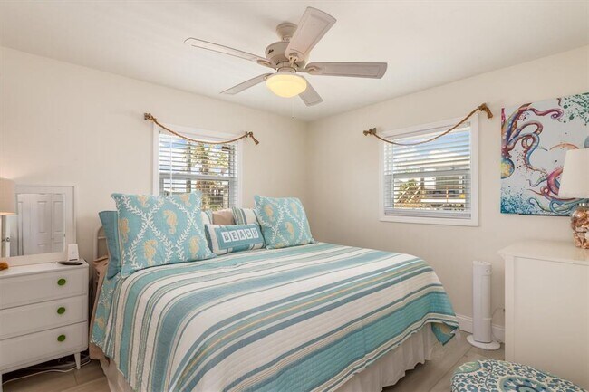 Building Photo - 9750 LITTLE GASPARILLA Is