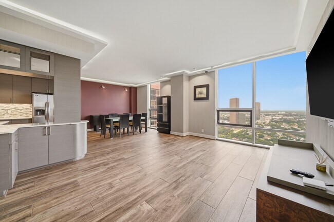 Building Photo - 5100 San Felipe St