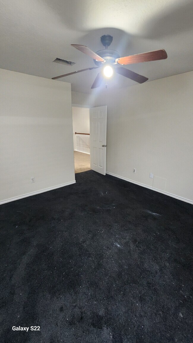 Building Photo - 4914 Trailing Clover Ct