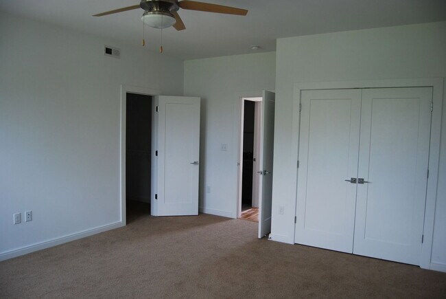 Building Photo - 1109 Porter St