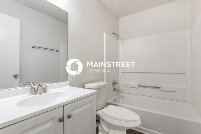 Building Photo - 3 Bedroom Pet-Friendly Home in CONVERSE, TX with Main Street Renewal