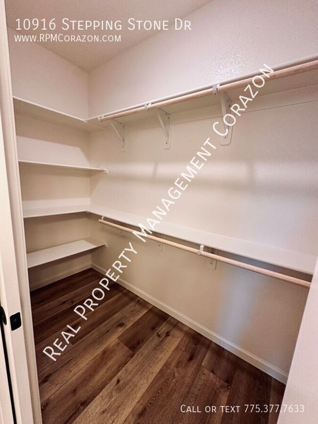 Building Photo - 10916 Stepping Stone Dr