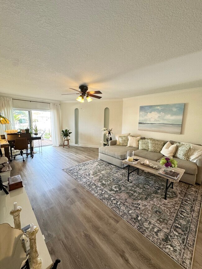 Building Photo - 1861 SE 4th St