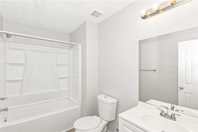 Building Photo - 9471 Bogey Ct