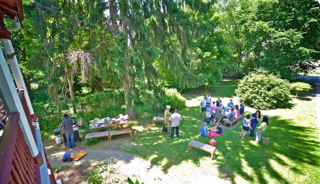 Building Photo - 25 Rombout Ave