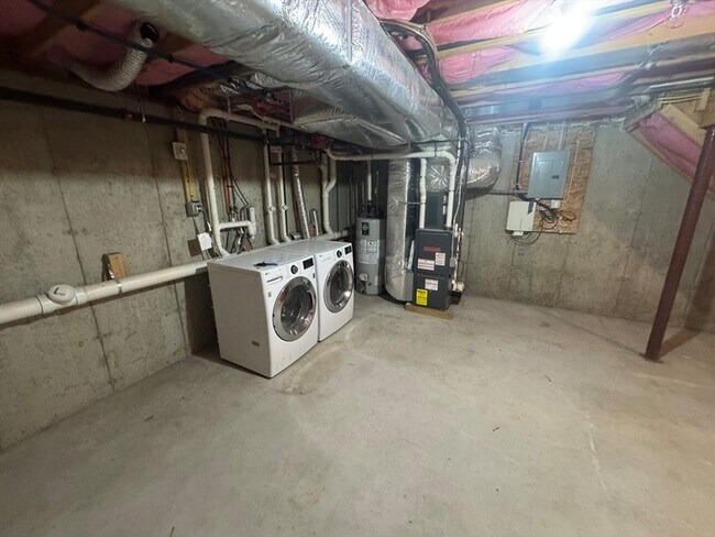 Building Photo - 14 Merrimac Way