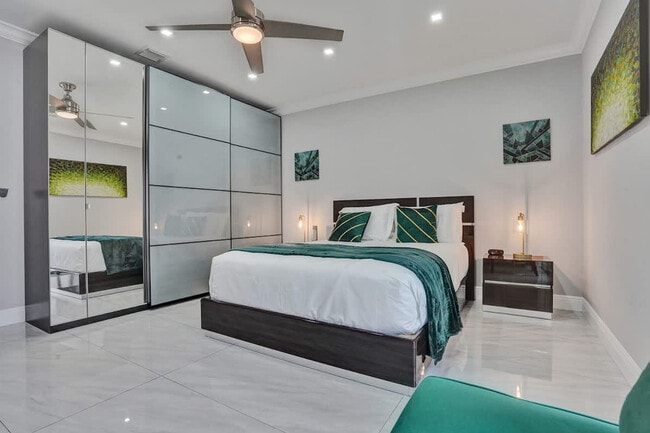 Building Photo - 1000 Diplomat Pkwy