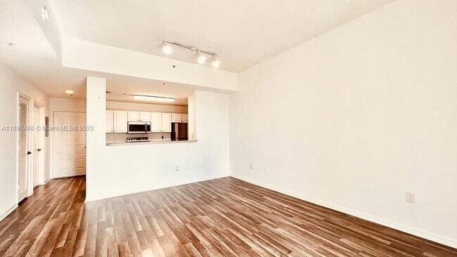 Building Photo - 1200 Town Center Dr