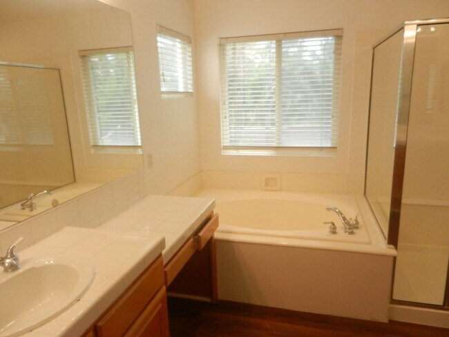 Building Photo - 3211 Rancho Quartillo