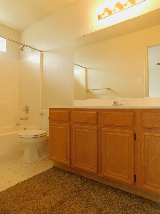 Building Photo - Available NOW!!!! Gorgeous 1 story, 3 bedroom, 2 bath, 1 car garage home. Spacious living room an...