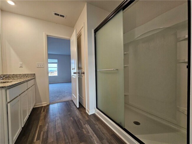 Building Photo - 504 Pemberton St