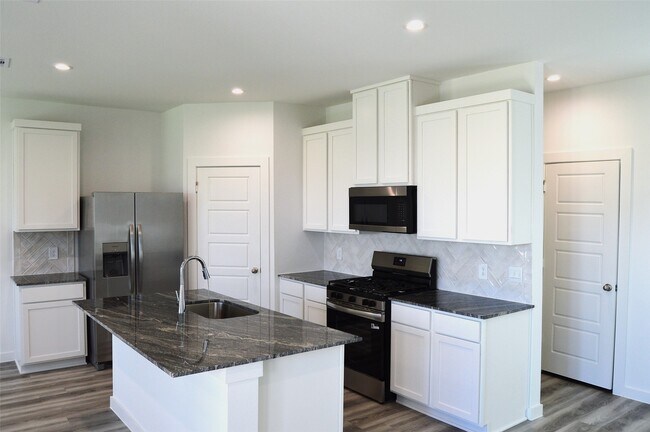 Building Photo - 10212 Berkeley Spgs Trl