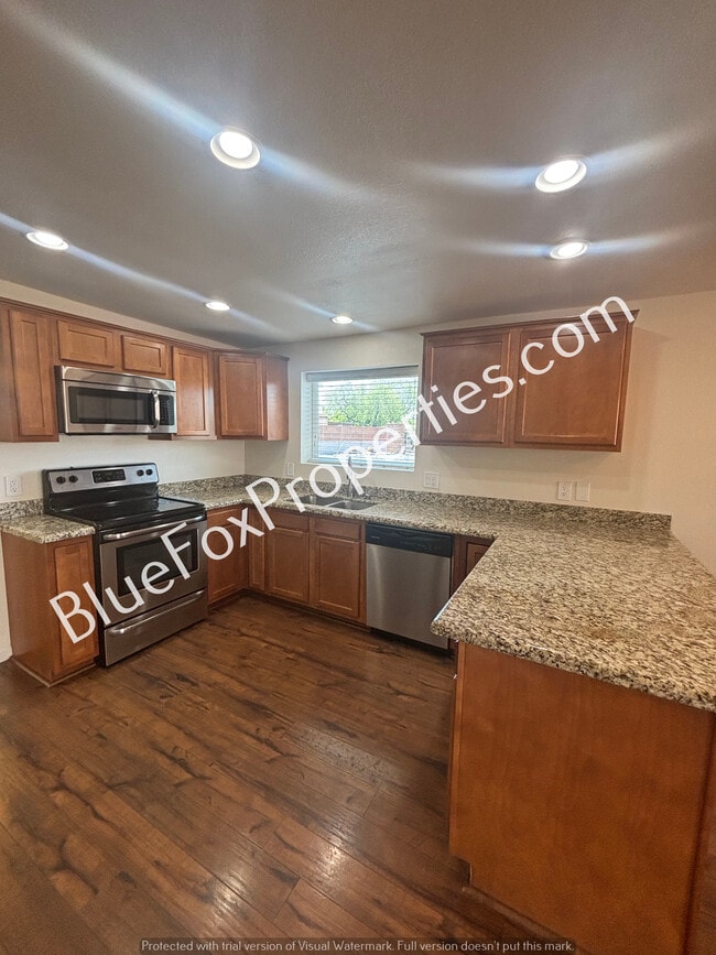 Building Photo - 2898 E Weymouth Cir