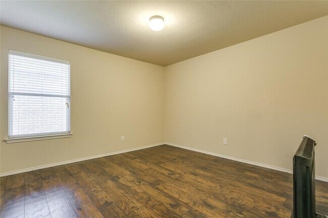 Building Photo - 8832 Elk Creek Ln