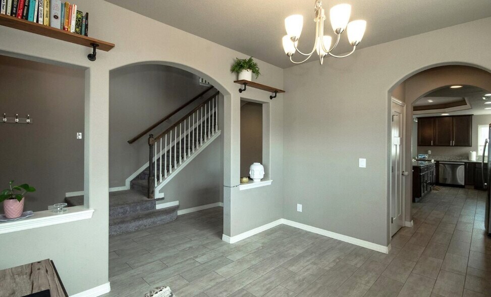 Building Photo - 8972 Pennycress Dr