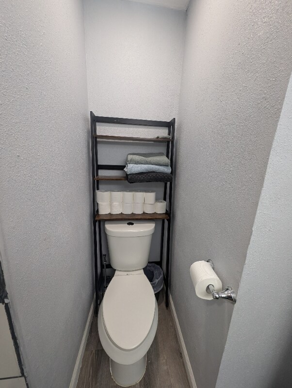 Building Photo - 1303 Colby Ave