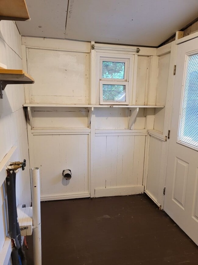 Building Photo - Beautiful Renovated Single Family Home!