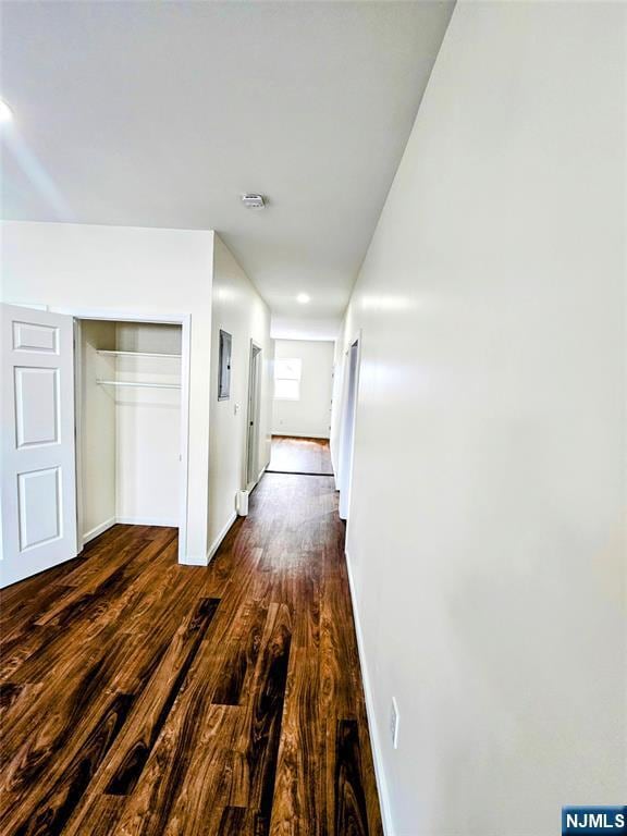Building Photo - 212 Laurel Ave