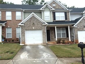 Building Photo - 523 Rockbridge Trail