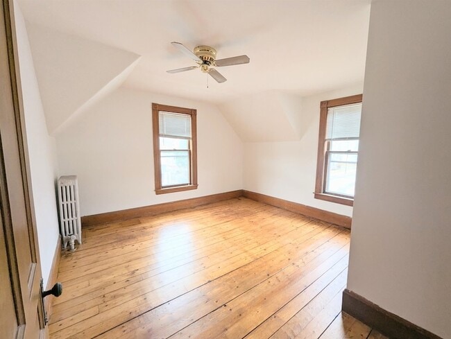 Building Photo - 417 Cliff St