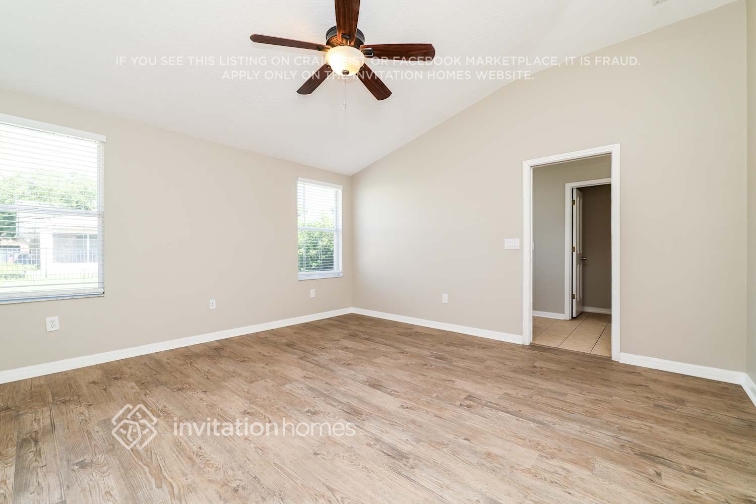 Building Photo - 16320 Bridgeglade Ln