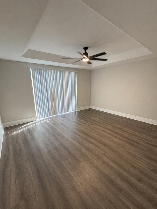 Building Photo - 6330 NW 80th Dr