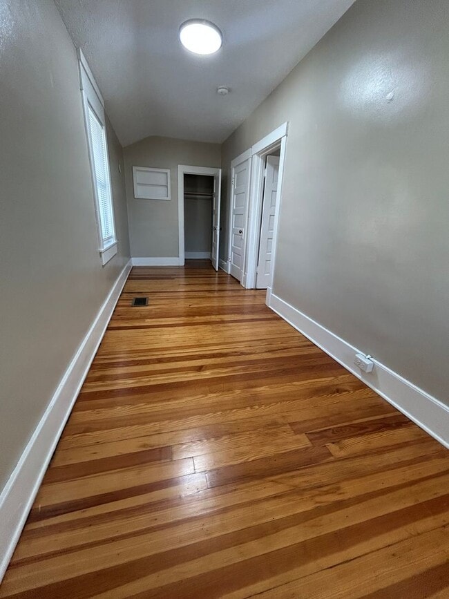 Building Photo - Charming 2-Bedroom Home Between Dundee & Blackstone with Large Attached Garage & Hardwood Floors