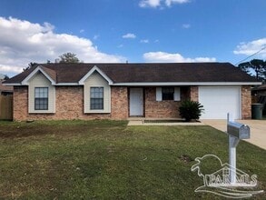 Building Photo - 830 Christian Dr