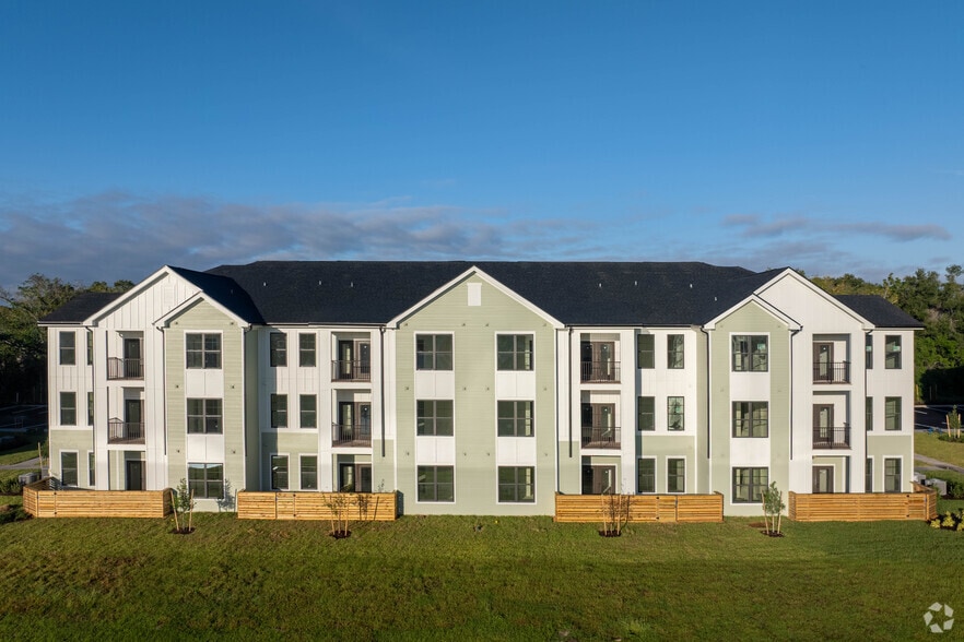 Building Photo - Evolve Grove Park