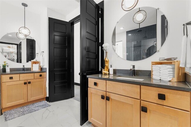 Building Photo - 8756 Windlass Cv