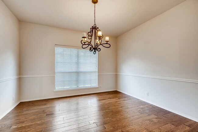 Building Photo - Spacious Home in Rogers Ranch Gated Community
