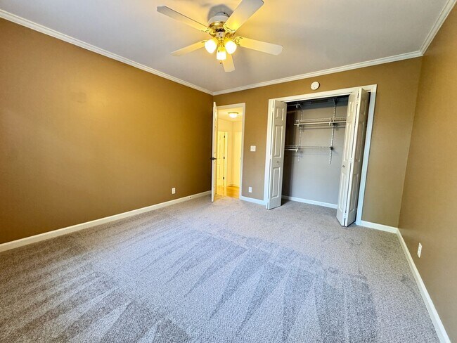 Building Photo - 4 Bed, 2.5 Bath Home w/ 2 Car Garage in Fieldstone Farms