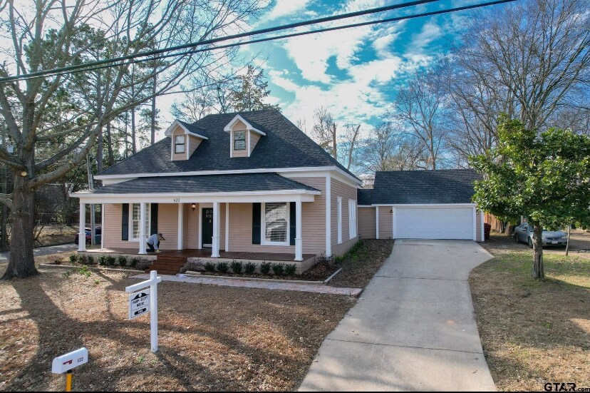 Primary Photo - 622 Holbrook St