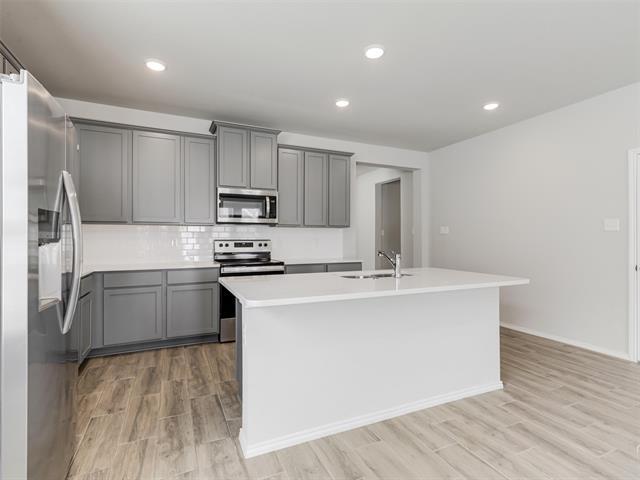 Building Photo - 5924 Hopkins Dr