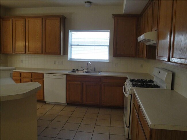 Building Photo - 8021 Luling Ln