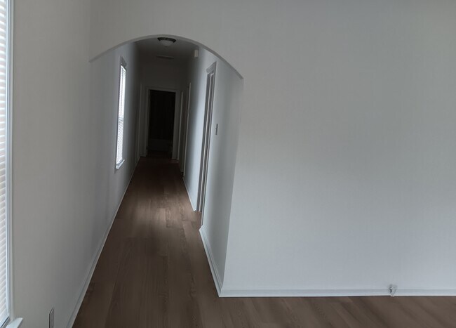 Hallway - 514 S 8th St