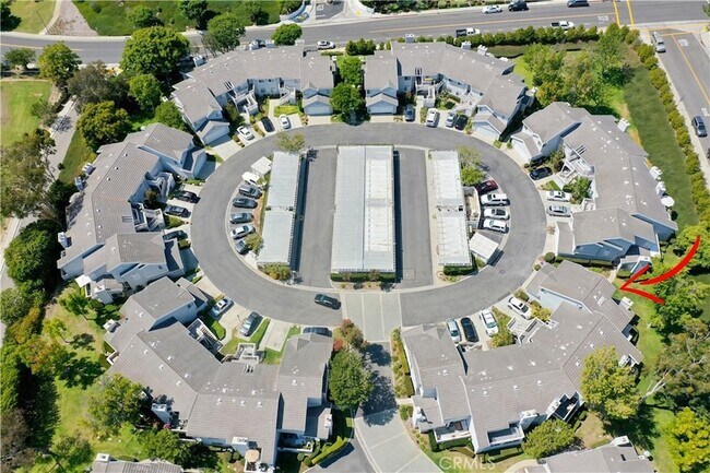 Building Photo - 19 Dover Pl