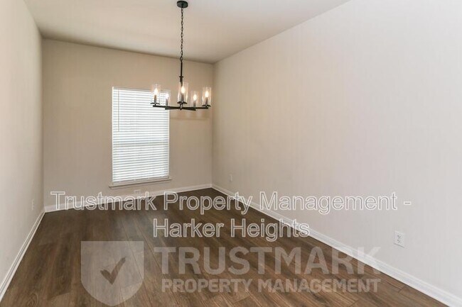 Building Photo - 3050 Dade Loop