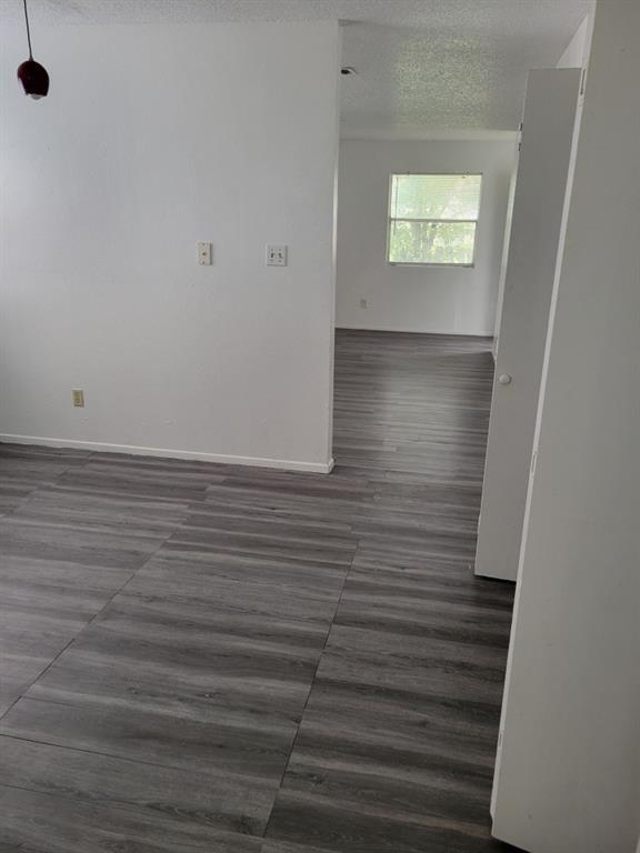 Building Photo - 8404 Riverstone Dr