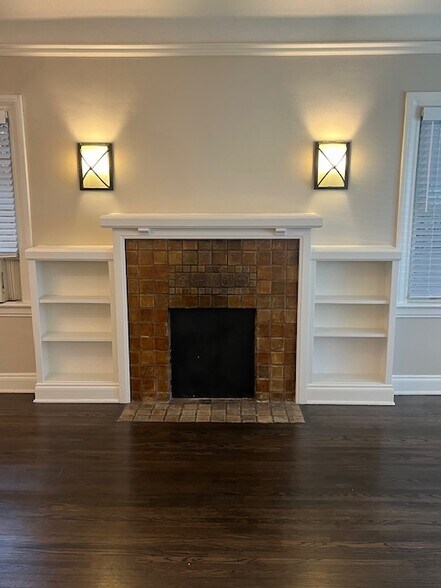 Building Photo - 705 Brent Ave