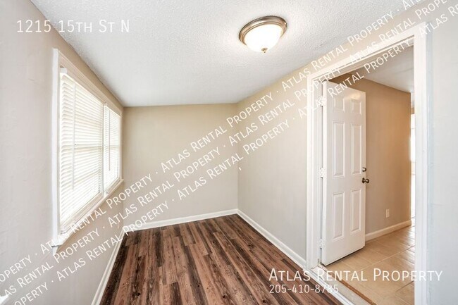 Building Photo - 1215 15th St N