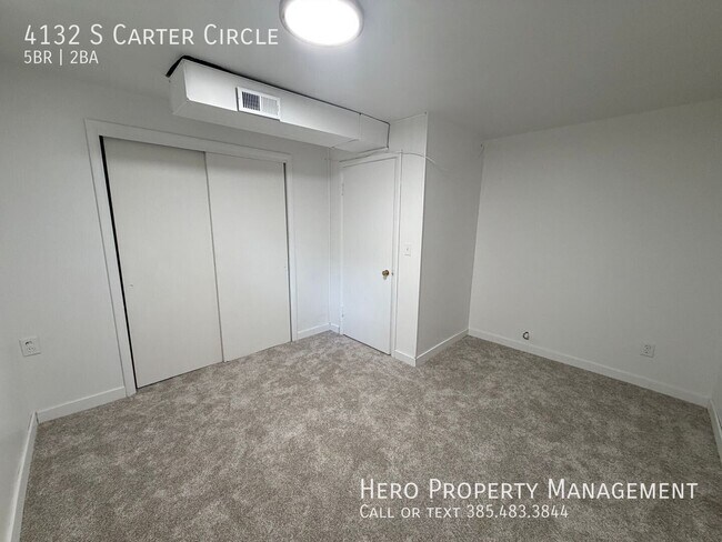 Building Photo - 4132 S Carter Cir