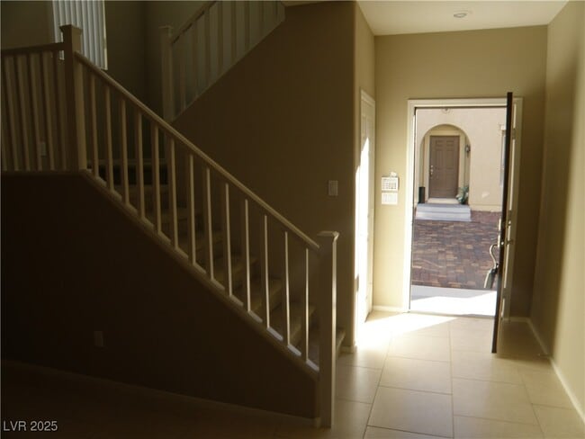 Building Photo - 1004 Appaloosa Hills Ave