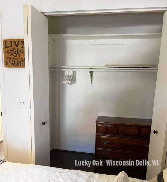 Plenty of closet space - 7 Oak Trl