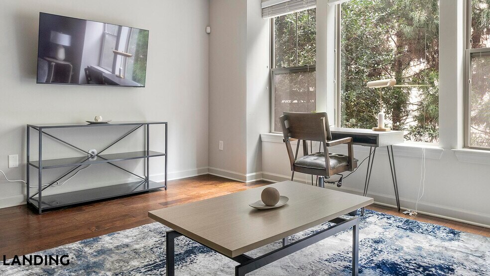 Building Photo - 2420 Peachtree Rd NW