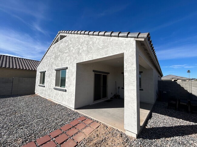 Building Photo - 24401 W Verlea Dr